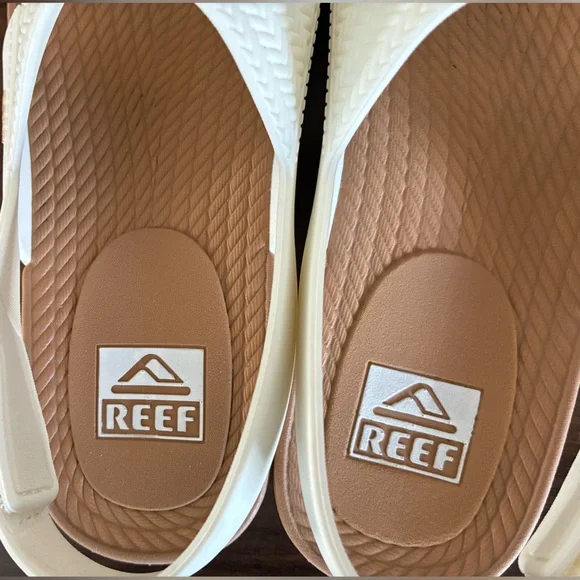 Reef Water Vista Sandals White/Tan Size 9 - Picture 9 of 11